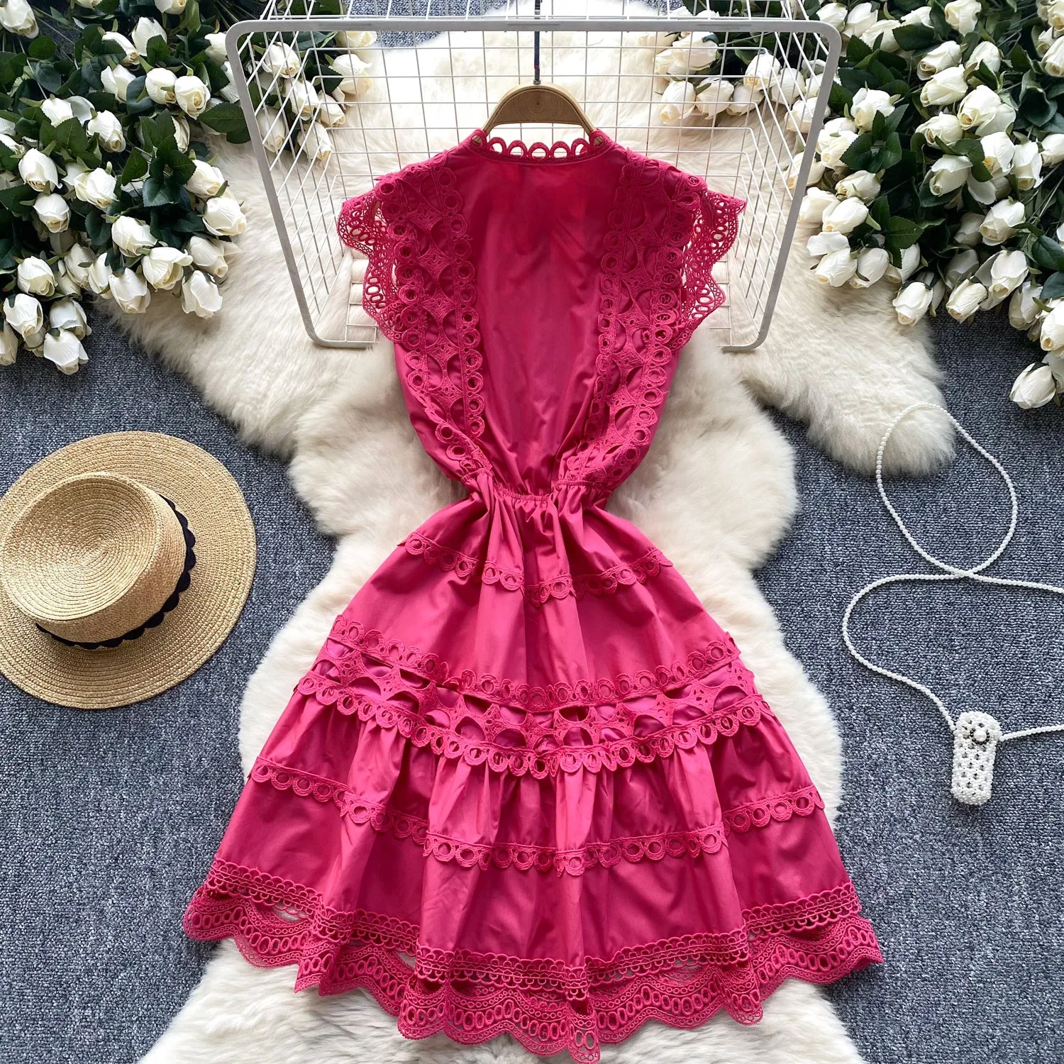 Elegant Hollowed Lace Sleeveless Dress