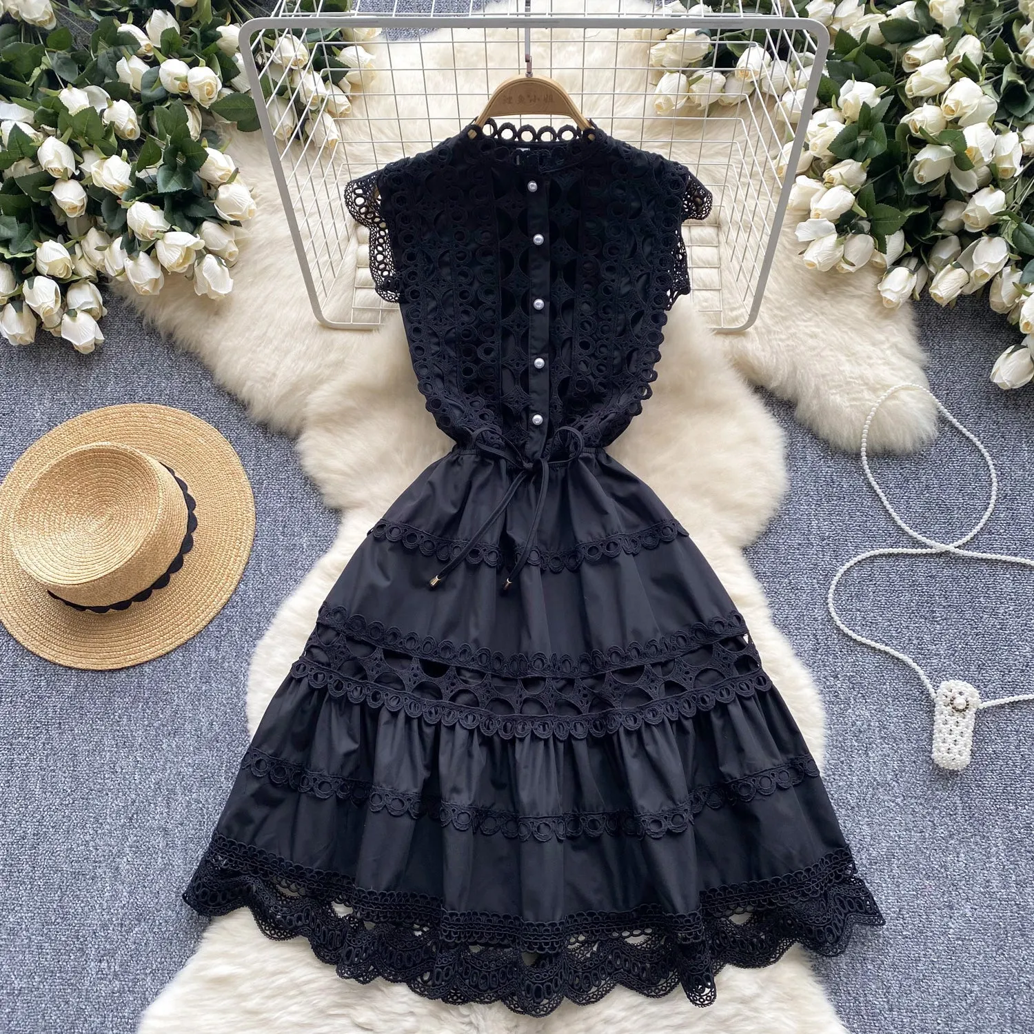 Elegant Hollowed Lace Sleeveless Dress