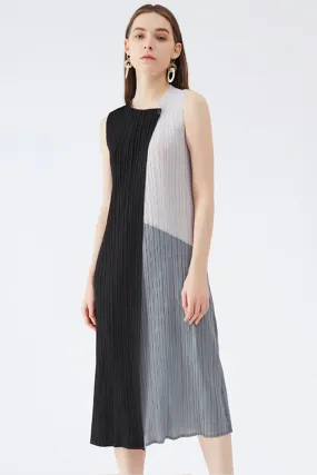 Full Pleated Sleeveless Maxi Dress