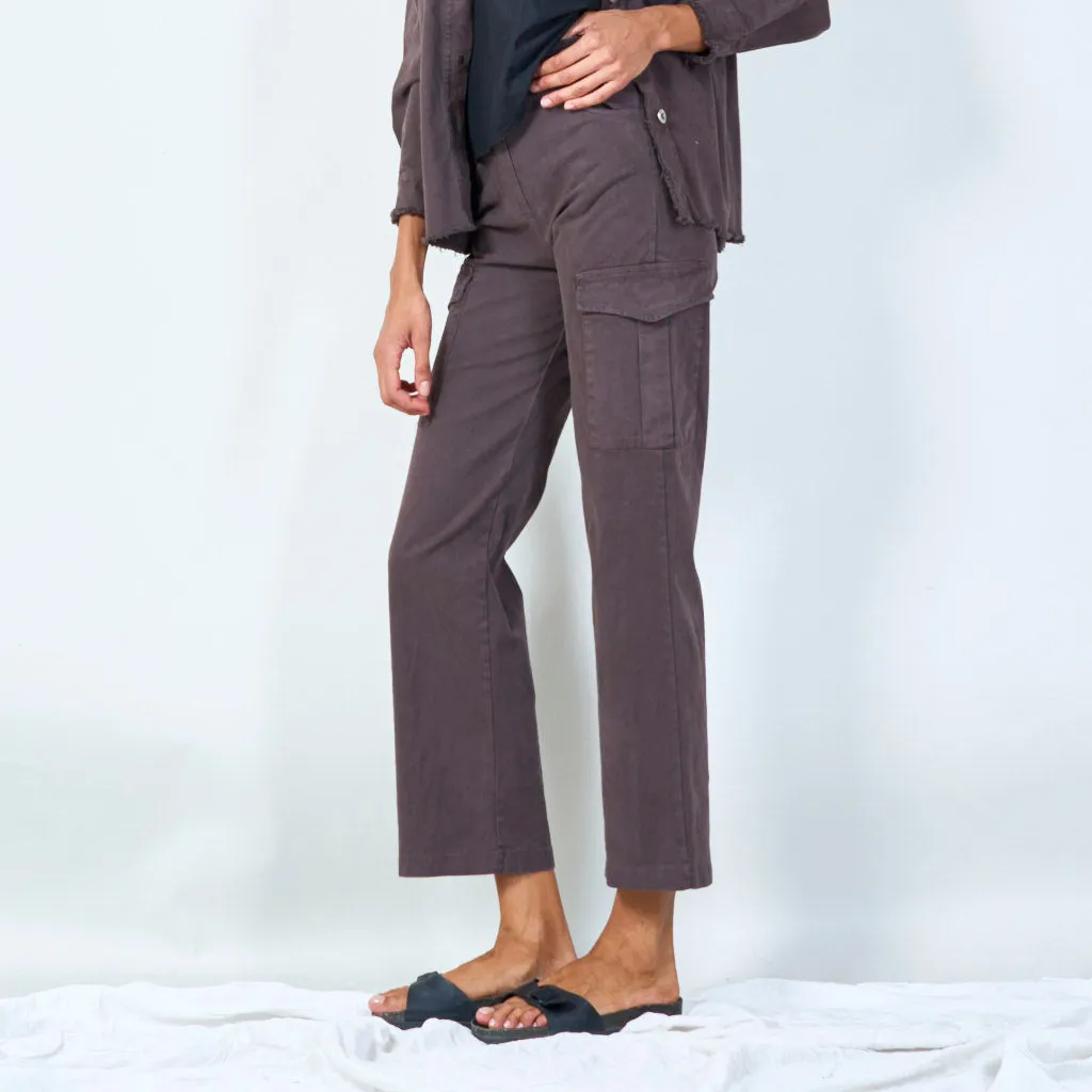 High-waisted cargo pants wholesale