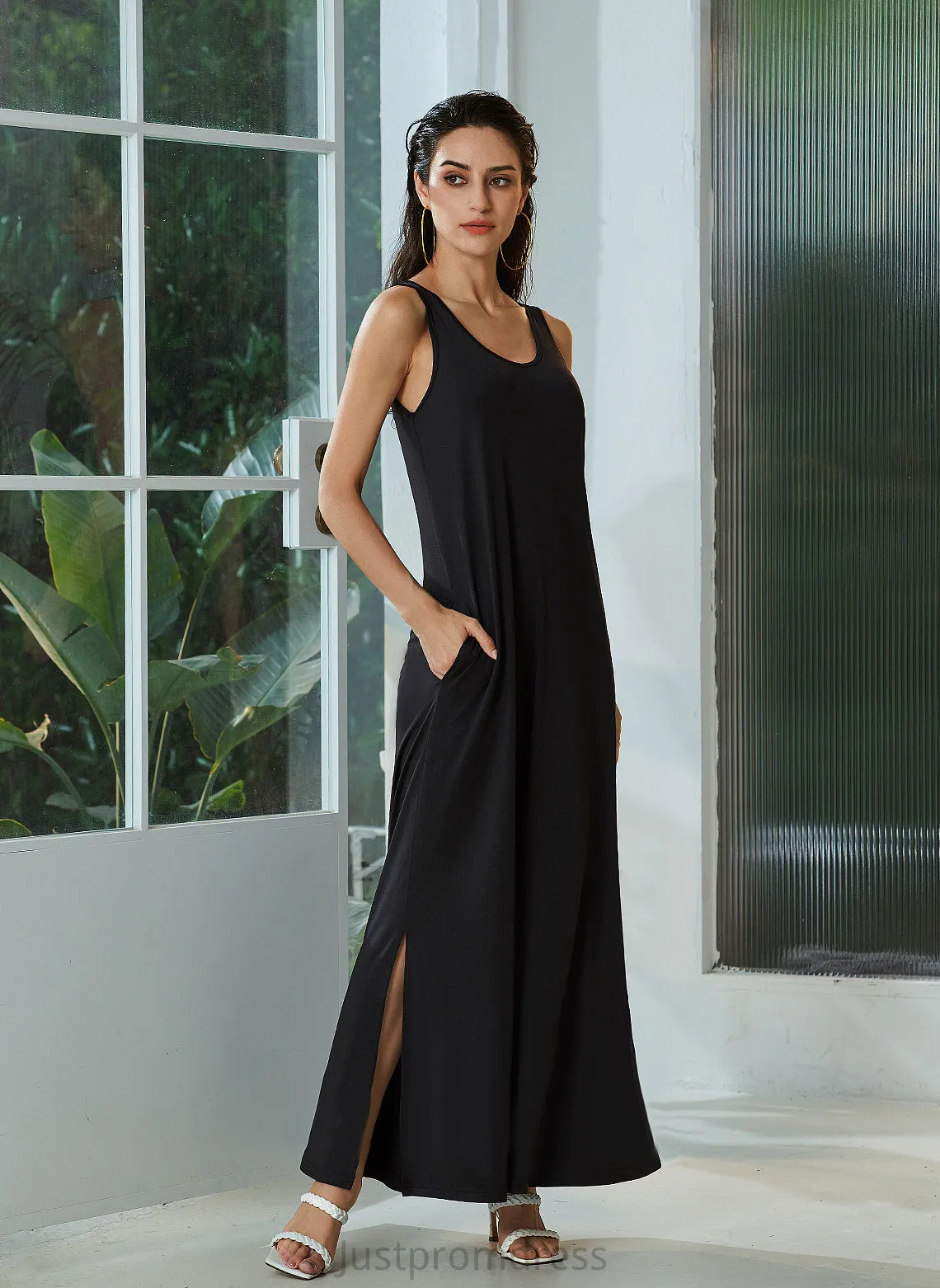 Neck Round Formal Dresses Dresses Xiomara Sheath