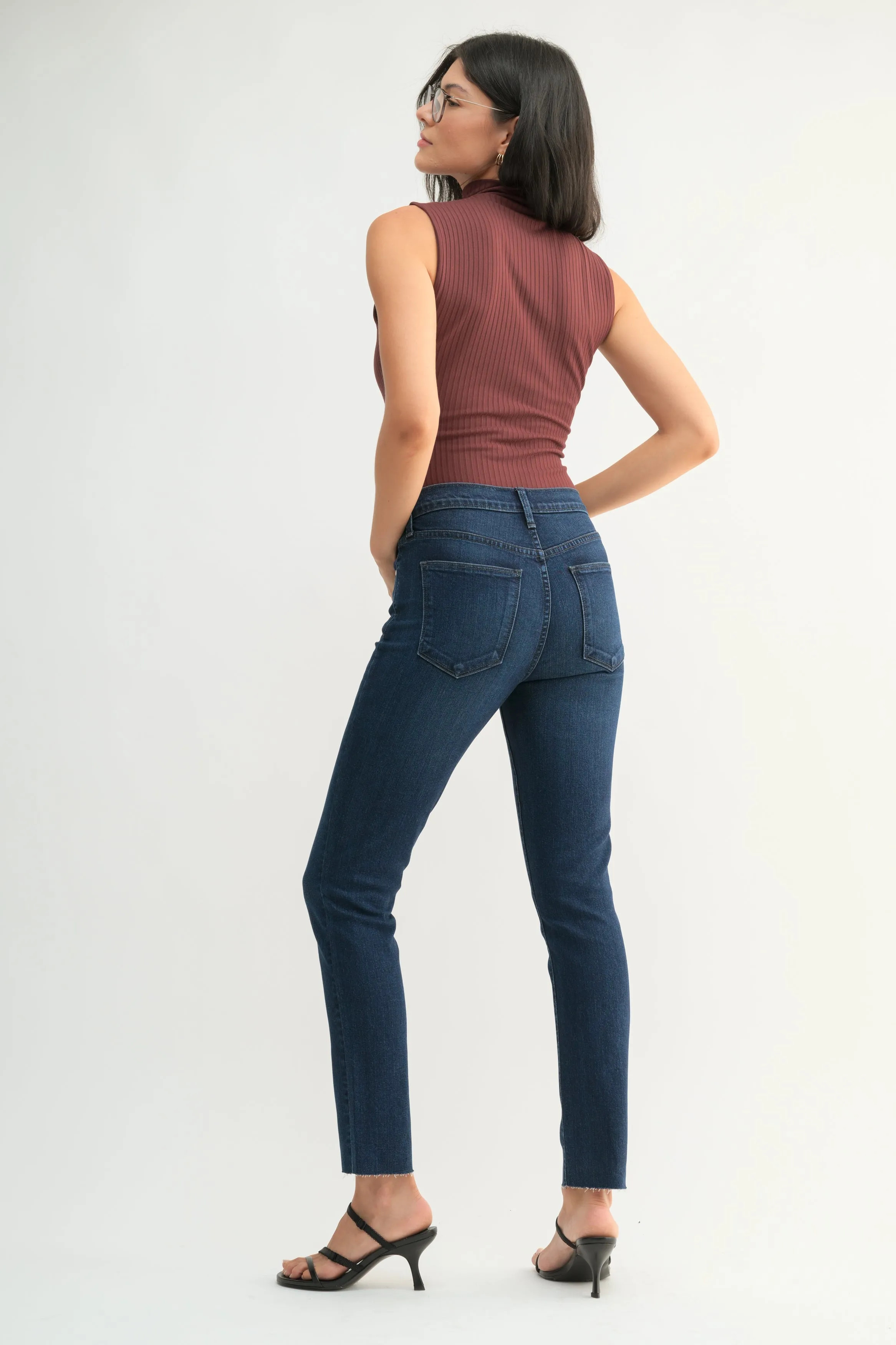 The Soft Slim Straight