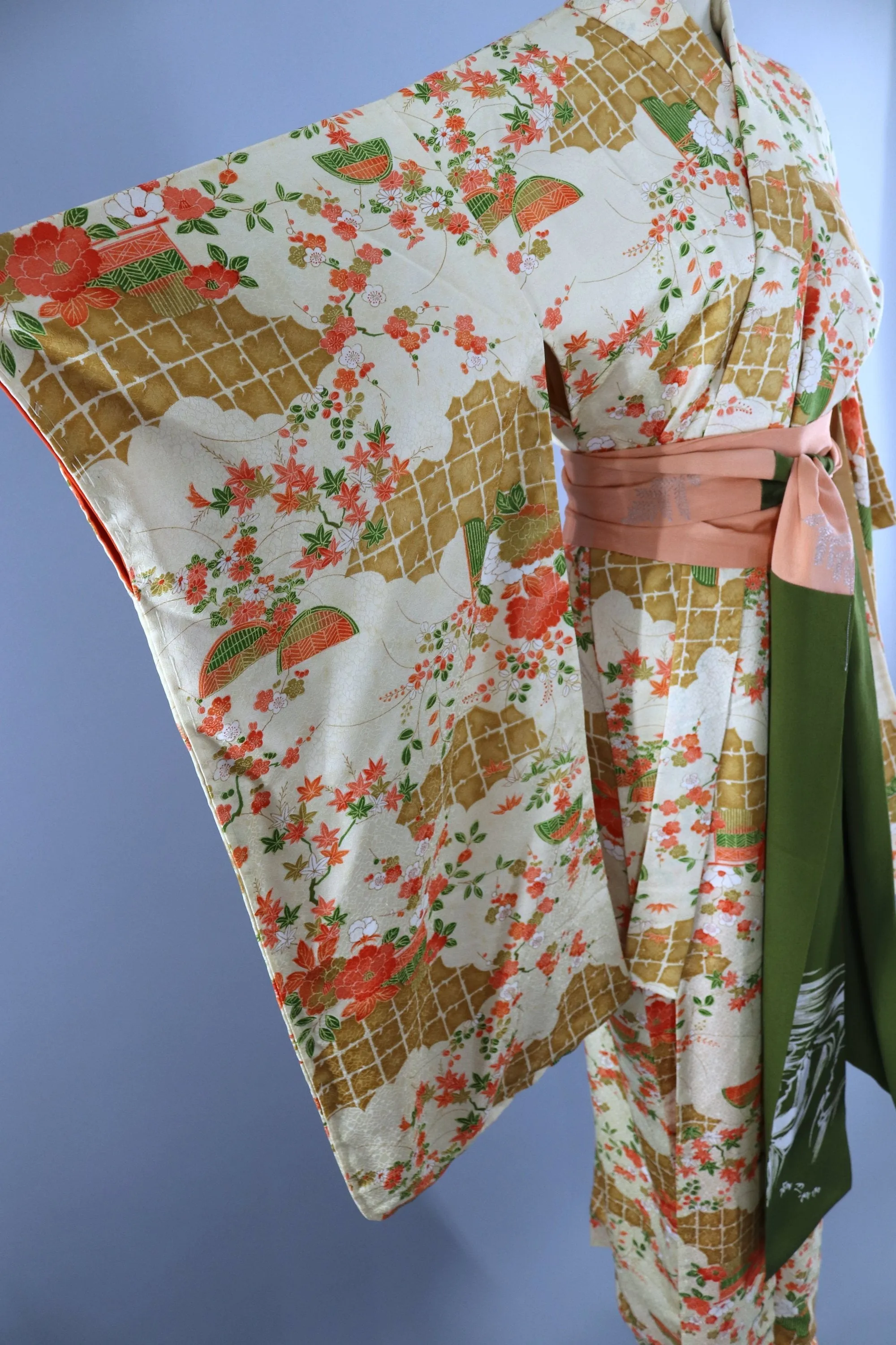 Vintage 1950s Silk Kimono Robe / Ivory Orange Furisode