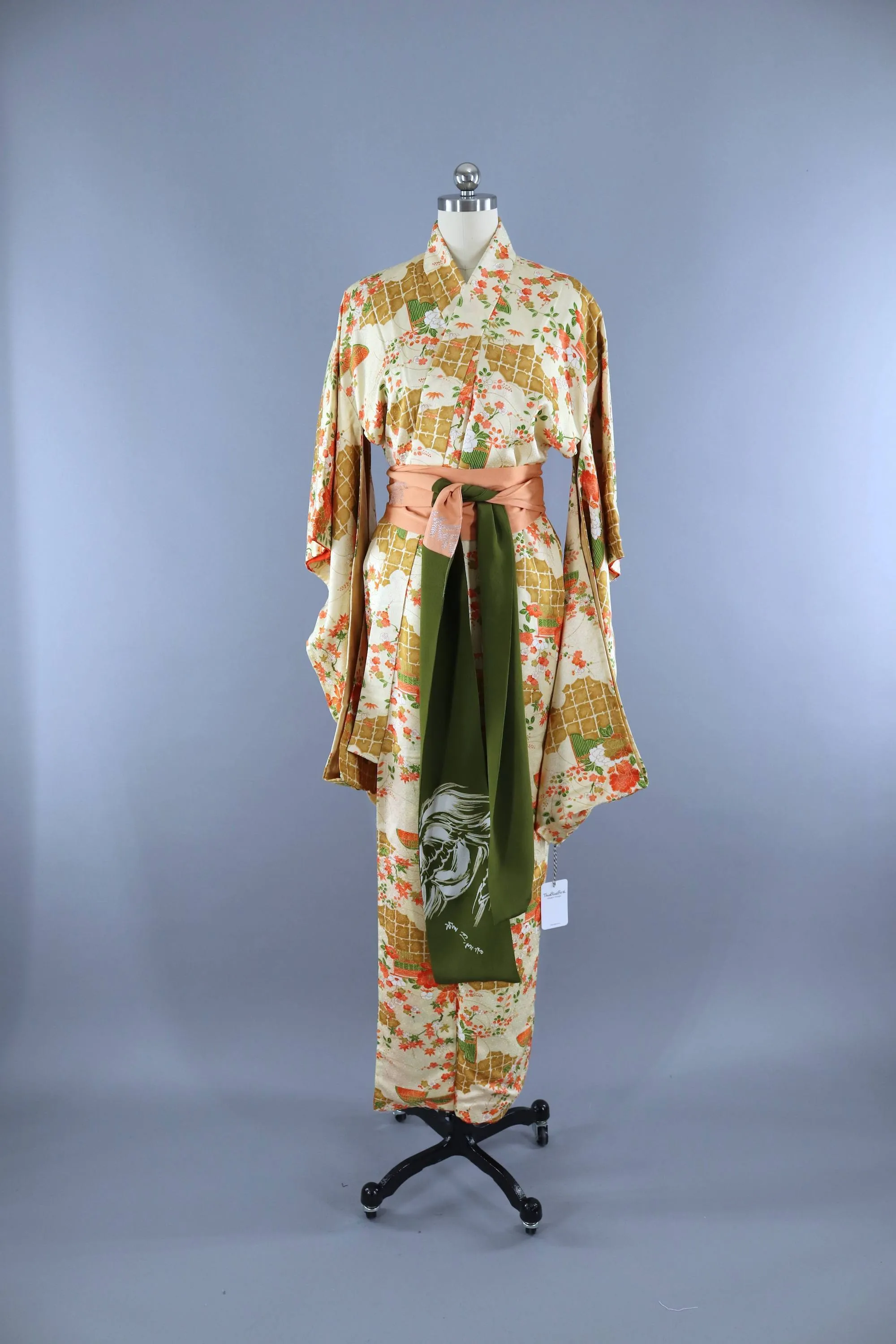 Vintage 1950s Silk Kimono Robe / Ivory Orange Furisode